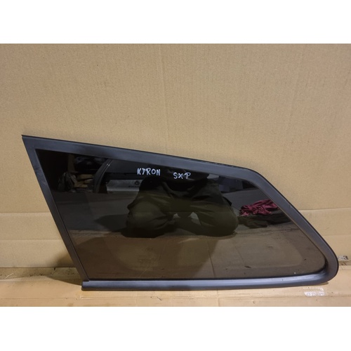 Vetro fisso posteriore SX SSANGYONG Kyron 1° Serie del 2005 - 2007