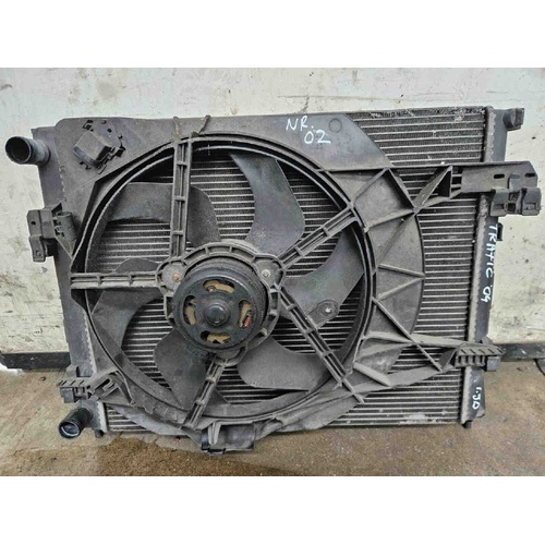 Kit Radiatori RENAULT Trafic Furgone del 2001 - 2007