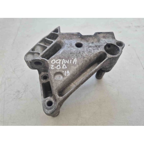 Supporti Motore SKODA Octavia Berlina 4° Serie del 2012