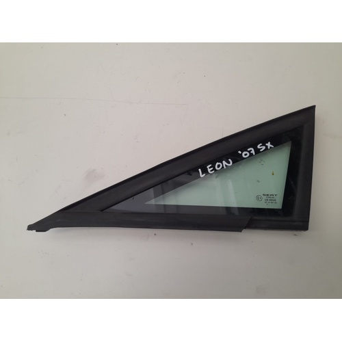 Vetro Fisso Laterale Sinistro SEAT Leon 2° Serie del 2005 - 2009