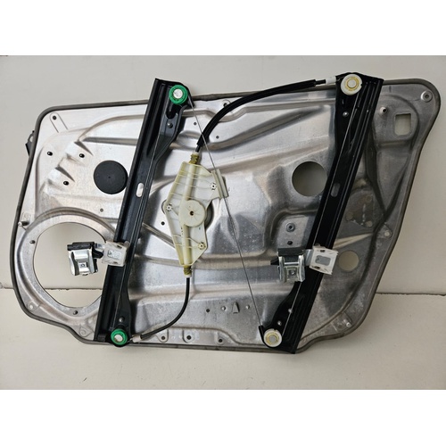 Meccanismo alzavetro Ant. SX MERCEDES Classe C Berlina W204 del 2007