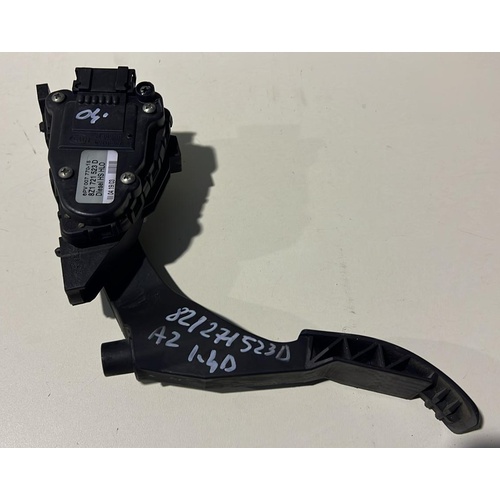 Pedale acceleratore AUDI A2 Serie (8Z0) (00>05) del 2000 - 2005