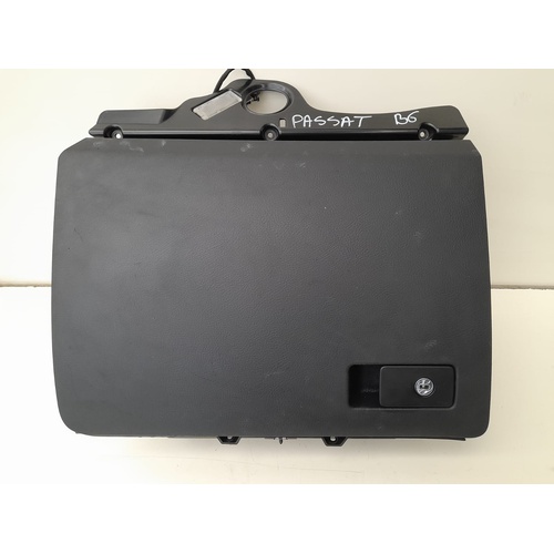 Vano portaoggetti VOLKSWAGEN Passat Variant 4° Serie del 2005 - 2010