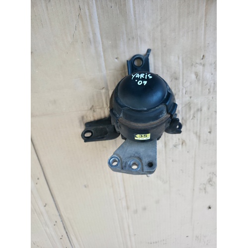 Supporti paraurti TOYOTA Yaris Serie (05>08) del 2005 - 2008