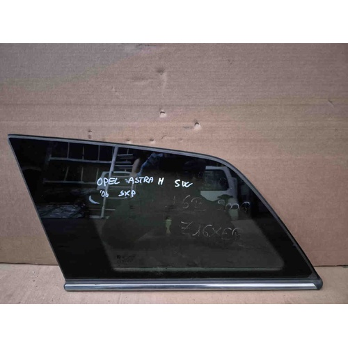 Vetro fisso posteriore SX OPEL Astra H S. Wagon del 2004 - 2007
