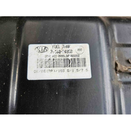 Serbatoio carburante KIA Carens Serie (13>18) del 2013 - 2018