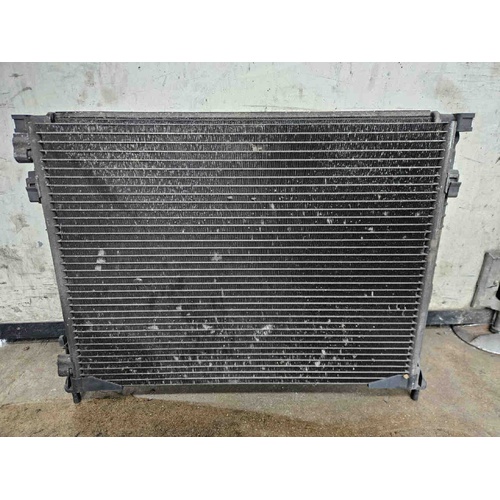 Kit Radiatori RENAULT Trafic Furgone del 2001 - 2007