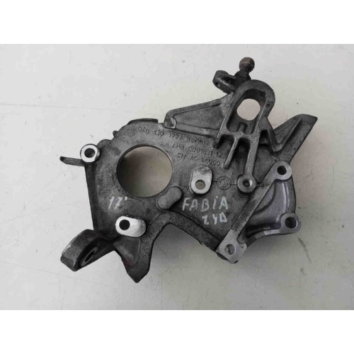 Staffa supporto pompa carburante SKODA Fabia Berlina 3° Serie del 2015 - 2021