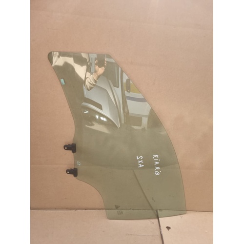 Vetro scendente anteriore Sinistro KIA Rio 4° Serie del 2011