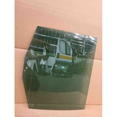 Vetro scendente Posteriore Sinistro VOLKSWAGEN Touran 1° Serie del 2003 - 2007