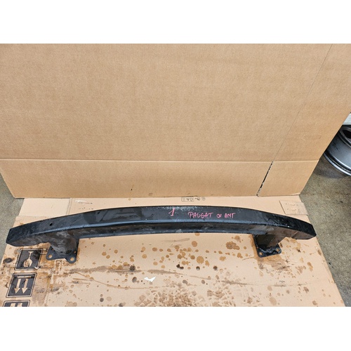 Rinforzo Paraurti anteriore VOLKSWAGEN Passat Berlina 3° Serie del 2000 - 2005