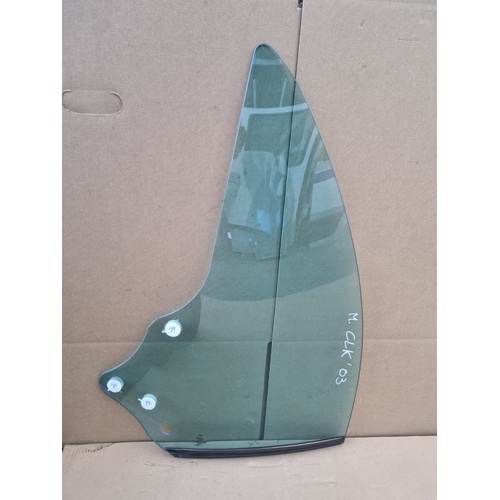 Vetro scendente Posteriore Sinistro MERCEDES CLK Cabrio W209 del 2003