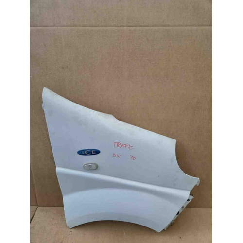 Parafango Anteriore Destro RENAULT Trafic Furgone 2° Serie del 2007