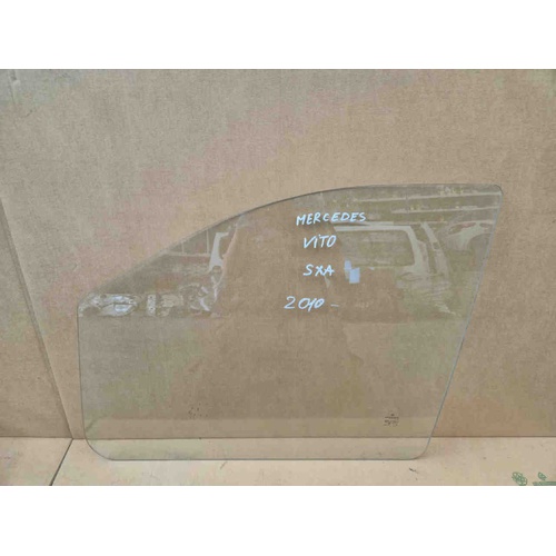 Vetro scendente anteriore sinistro MERCEDES Vito W639 2° Serie del 2003 - 2014