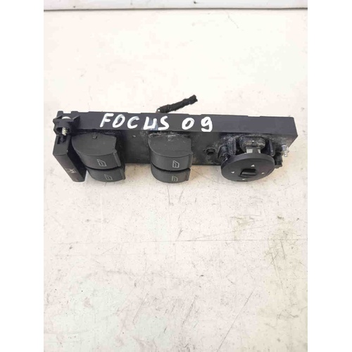 Pulsantiera Anteriore Sinistra FORD Focus S. Wagon 4° Serie del 2008 - 2011