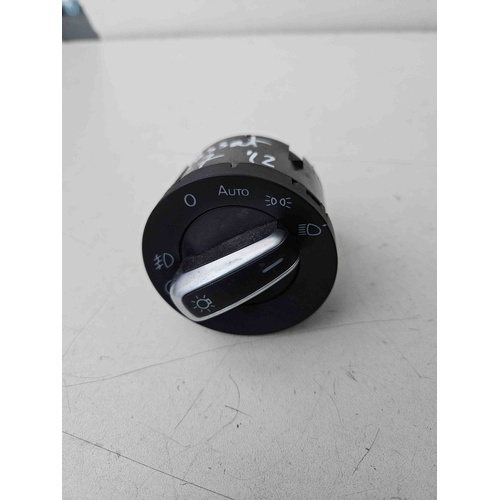 Interruttore comando luci VOLKSWAGEN Passat Berlina 5° Serie del 2010 - 2015