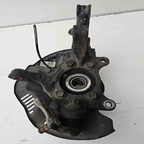 Mozzo ruota Anteriore Sinistra TOYOTA Auris Serie (E150) (07>12) del 2007 - 2012