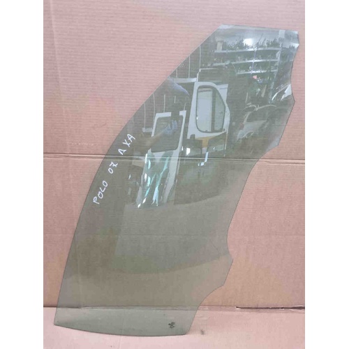 Vetro scendente anteriore destro VOLKSWAGEN Polo 4° Serie del 2001 - 2009