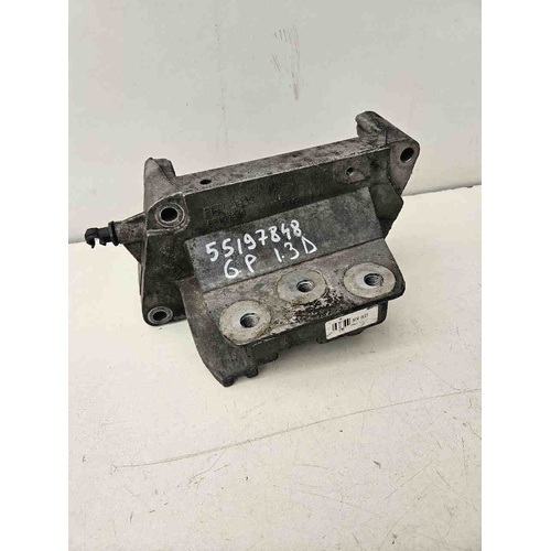 Staffa supporto motore FIAT Grande Punto 1° Serie del 2005 - 2008