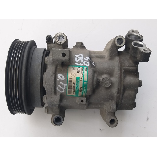 Compressore A/C Renault Clio 1.5 D del 2004