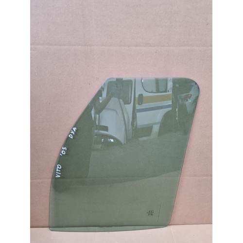 Vetro scendente anteriore destro MERCEDES Vito W639 2° Serie del 2003 - 2014