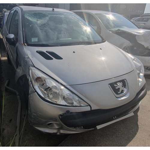 Ricambi usati Peugeot 206 + 1.1 B del 2001