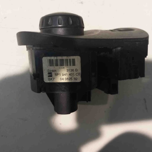 Interruttore comando luci SEAT Altea Berlina del 2004