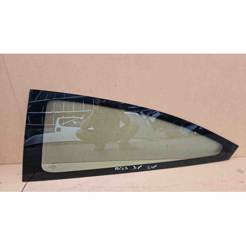 Vetro fisso posteriore SX FORD Focus Berlina 3° Serie del 2004 - 2008