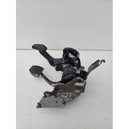 Pedale frizione PEUGEOT 5008 1° Serie del 2009