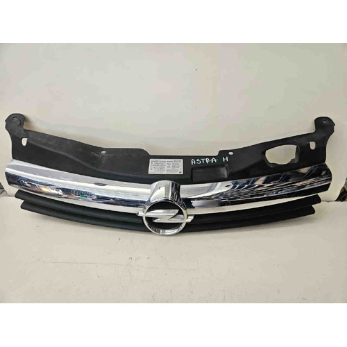 Mascherina anteriore OPEL Astra H Berlina del 2004 - 2007