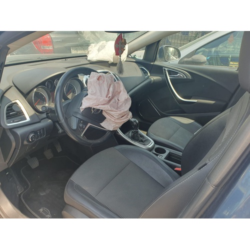 Ricambi usati Opel Astra 2.0 D del 2011