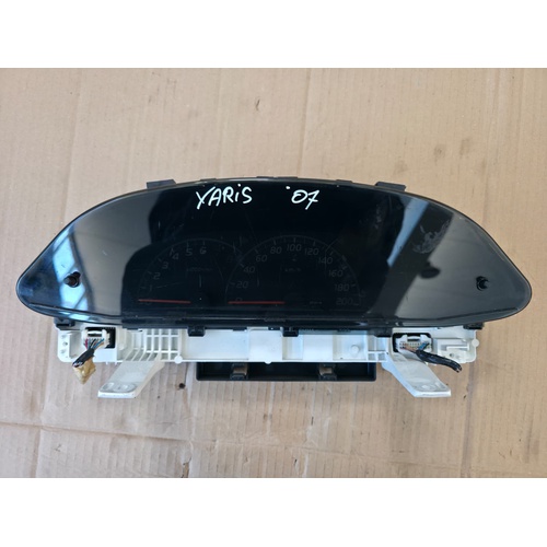 Quadro Strumenti TOYOTA Yaris Serie (05>08) del 2005 - 2008