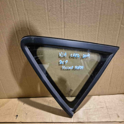 Vetro fisso posteriore DX KIA Cee'd 1° Serie del 2006 - 2012