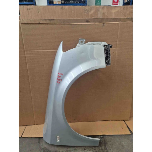 Parafango Anteriore Destro AUDI A4 Avant (8E) (00>04) del 2000 - 2004