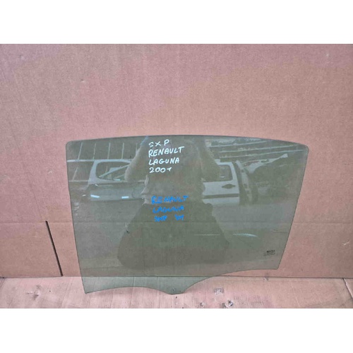 Vetro scendente Posteriore Sinistro RENAULT Laguna Berlina 3° Serie del 2001 - 2005