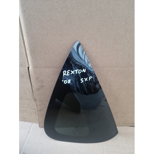 Vetro fisso posteriore SX SSANGYONG Rexton 2° Serie del 2006