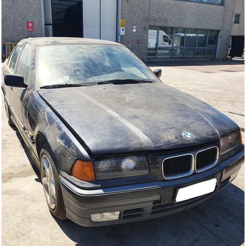 Ricambi usati BMW 316i 1.6 B del 1993