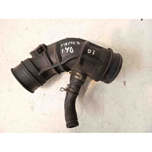 Tubo aspirazione filtro aria TOYOTA Yaris Serie (05>08) del 2005 - 2008