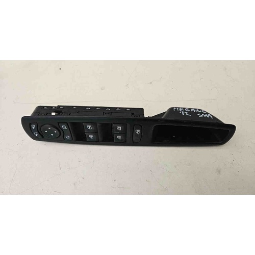 Pulsantiera Anteriore Sinistra RENAULT Megane III (08>16) del 2008 - 2016