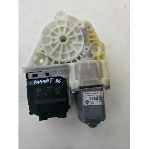 Motorino Alzavetro posteriore destra VOLKSWAGEN Passat Variant 4° Serie del 2005 - 2010