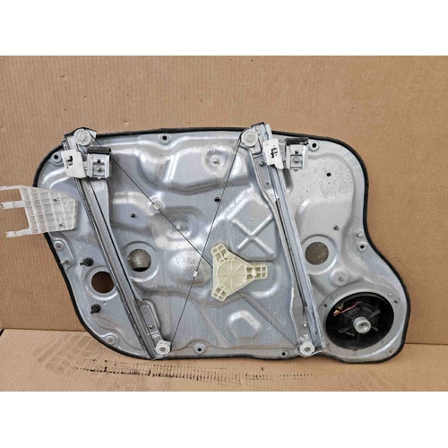 Meccanismo alzavetro Ant. DX KIA Cee'd 1° Serie del 2006 - 2012
