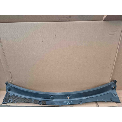 Griglia Gocciolatoio ant. RENAULT Master 4° Serie del 2010