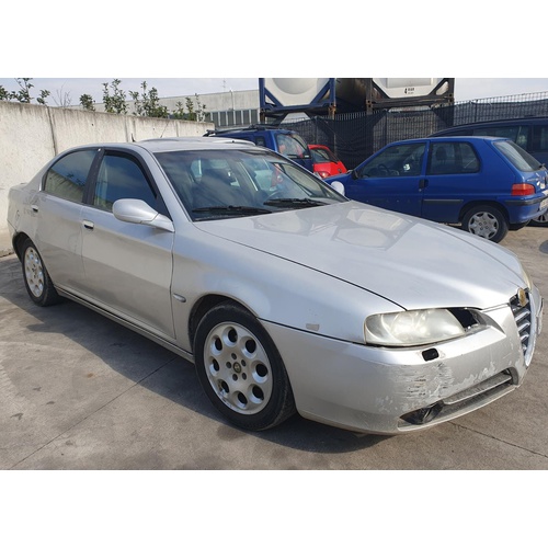 Ricambi usati Alfa Romeo 166 2.4 D del 2004