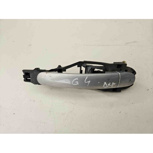Maniglia esterna Posteriore Destra VOLKSWAGEN Golf 4 Berlina (97>03) del 1997 - 2003