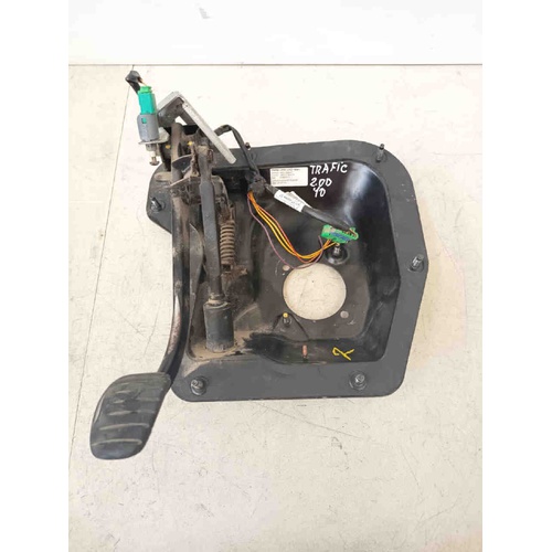 Pedale frizione RENAULT Trafic Furgone 2° Serie del 2007