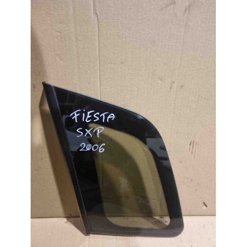 Vetro fisso posteriore SX FORD Fiesta 5° Serie del 2005 - 2008