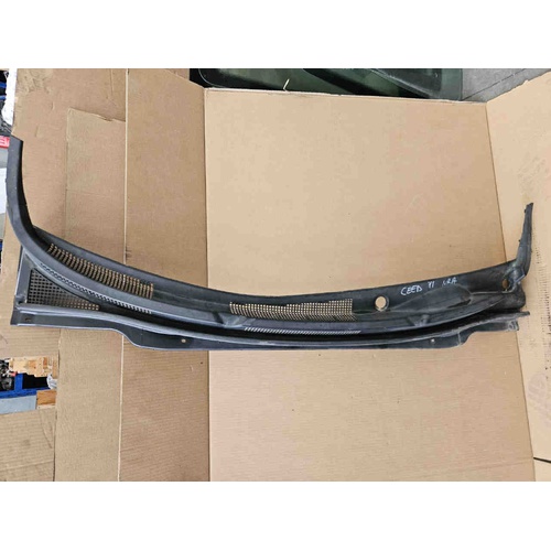 Griglia Gocciolatoio ant. KIA Cee'd 1° Serie del 2006 - 2012