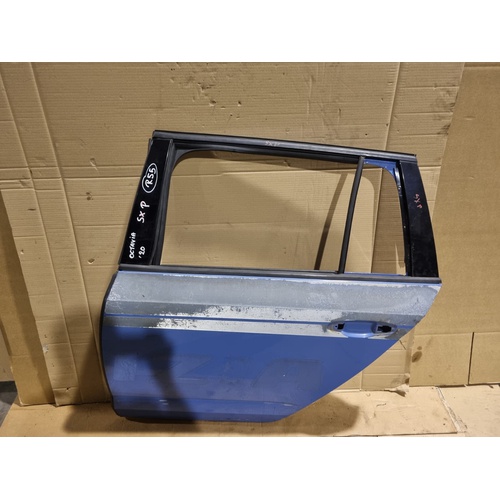Portiera Posteriore Sinistra SKODA Octavia S.Wagon 5° Serie (5E5) (16>) del 2016