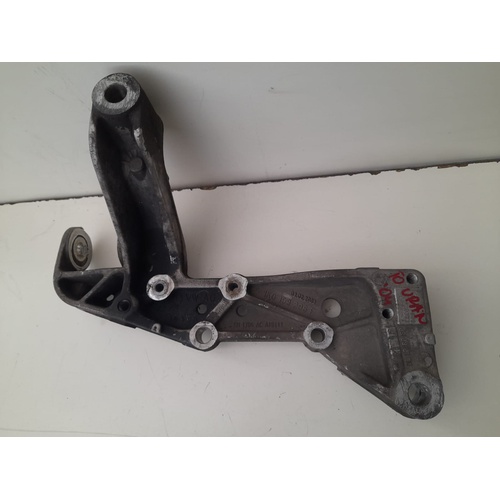 Supporto motore VOLKSWAGEN Touran 1° Serie del 2003 - 2007