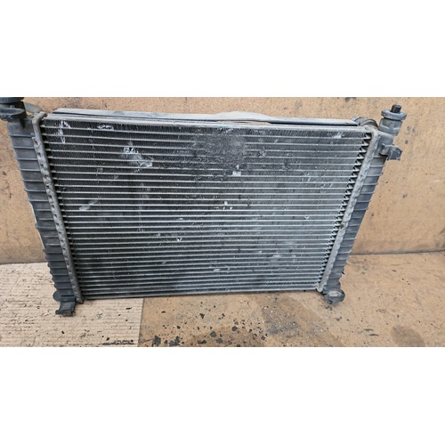 Radiatore acqua FORD Fiesta 5° Serie del 2005 - 2008